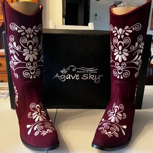 Agave Sky Embroidered Jasmine Boots in Wine size 10.5